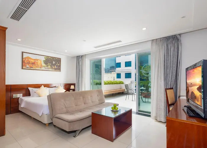 White Lotus Hotel Saigon