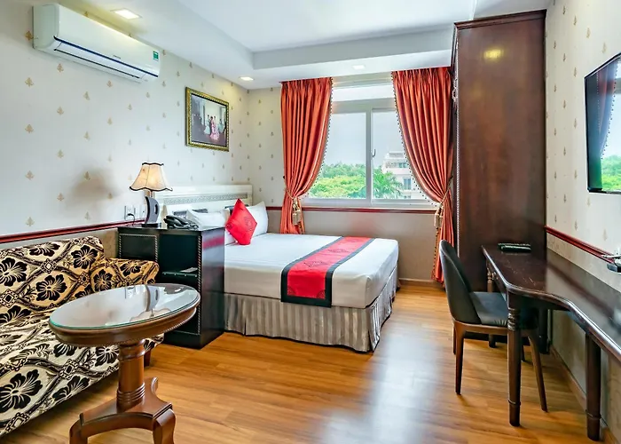 Dancentre Luxury Apartment Near Secc Formerly Emerald Hotel & Apartment