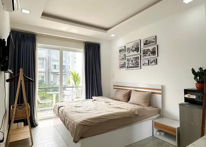 Saigon Sunset Apartment - 100M To Bui Vien Walking Street