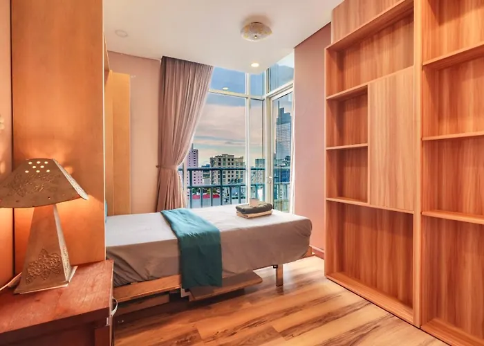 Saigon Hideout - Lancaster Building, Saigon Central And Japanese Downtown