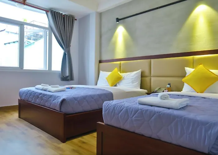 Giang Son Hotel