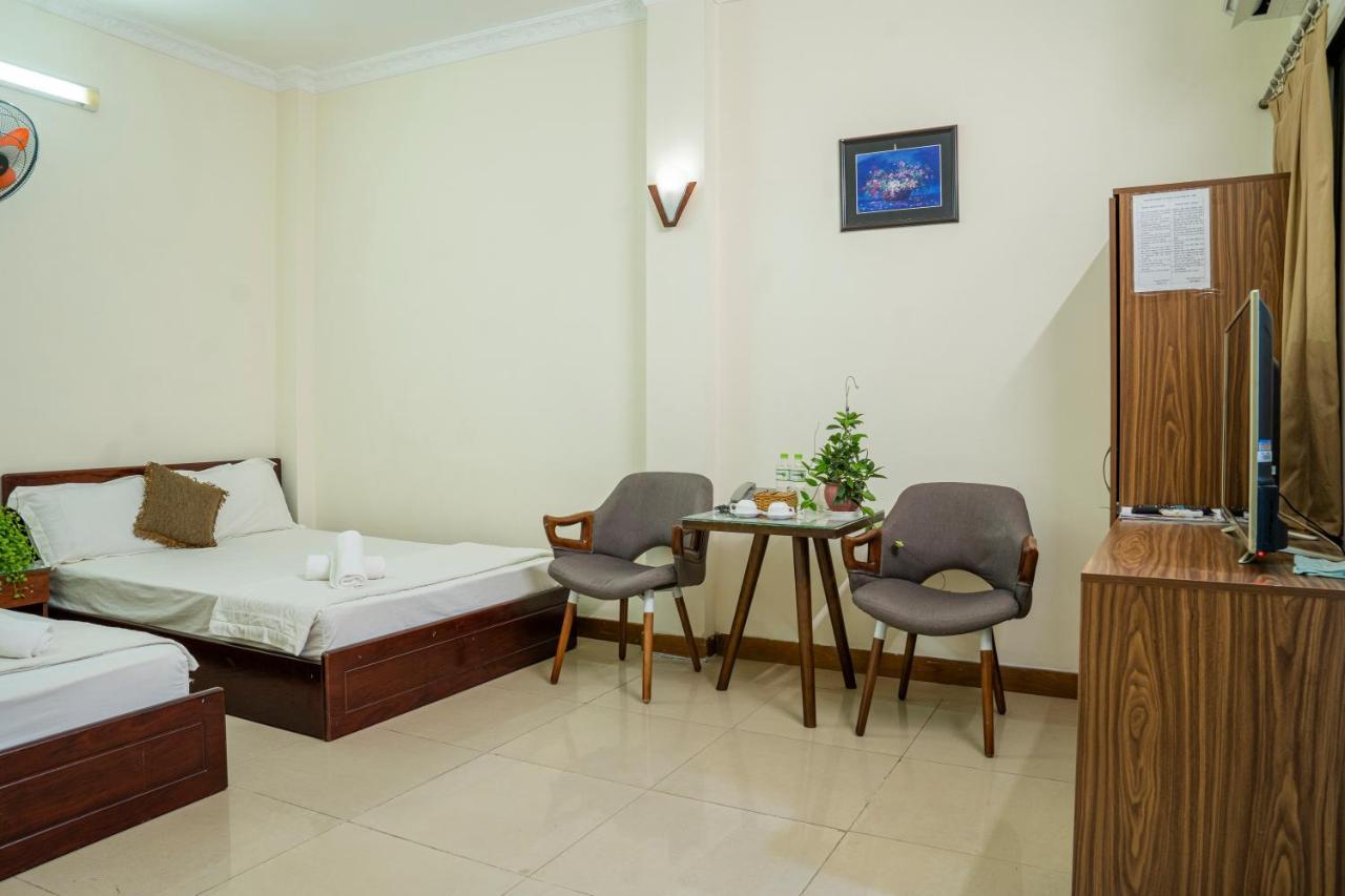Aqua Kim Long Hotel 2*