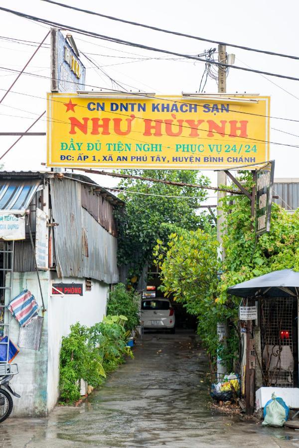Aqua Nhu Huynh 2 3*