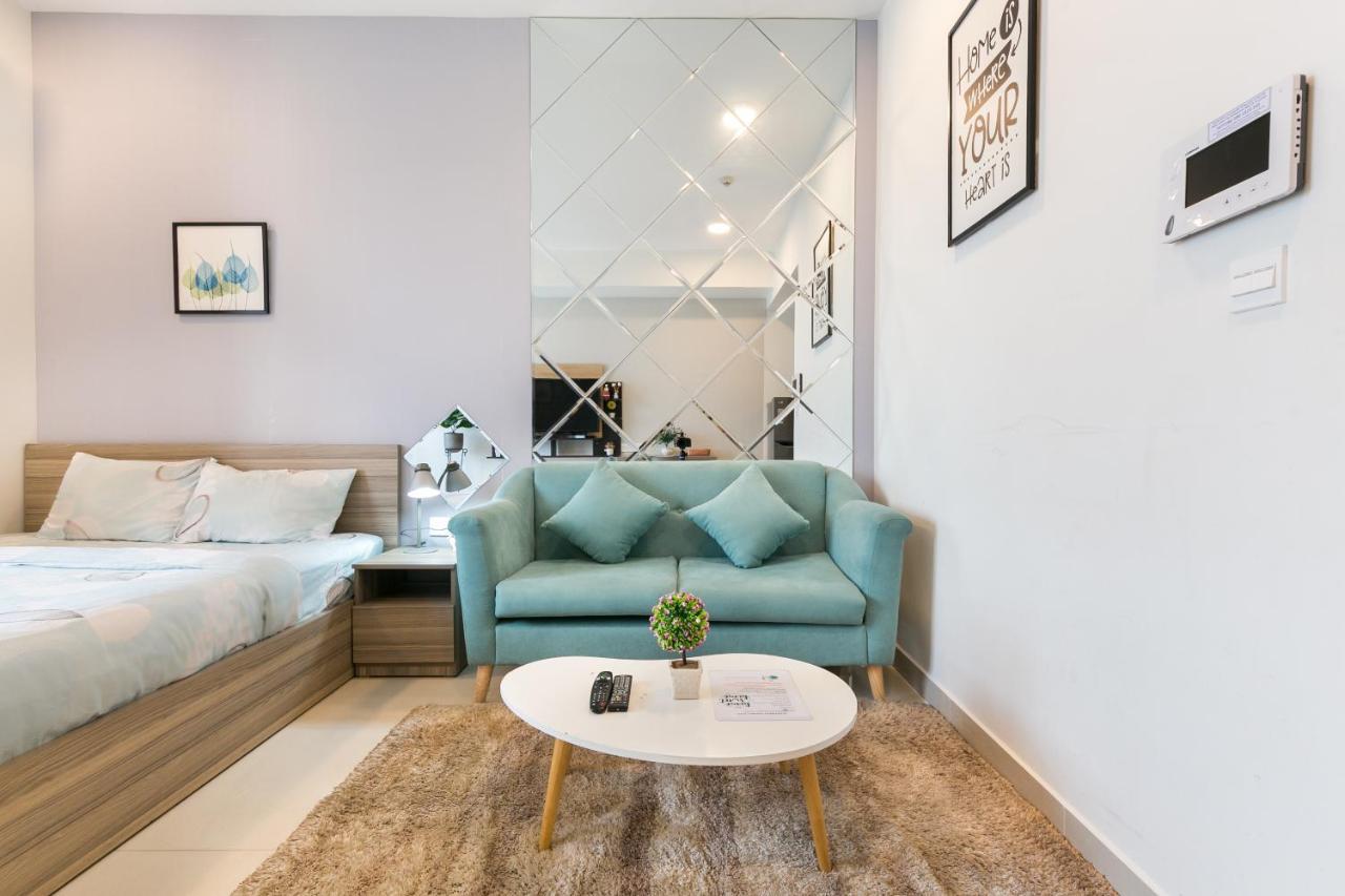 Apartment Infinity Pool Signature - Saigon Rivergate *