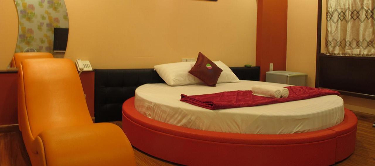 Hotel Sach *