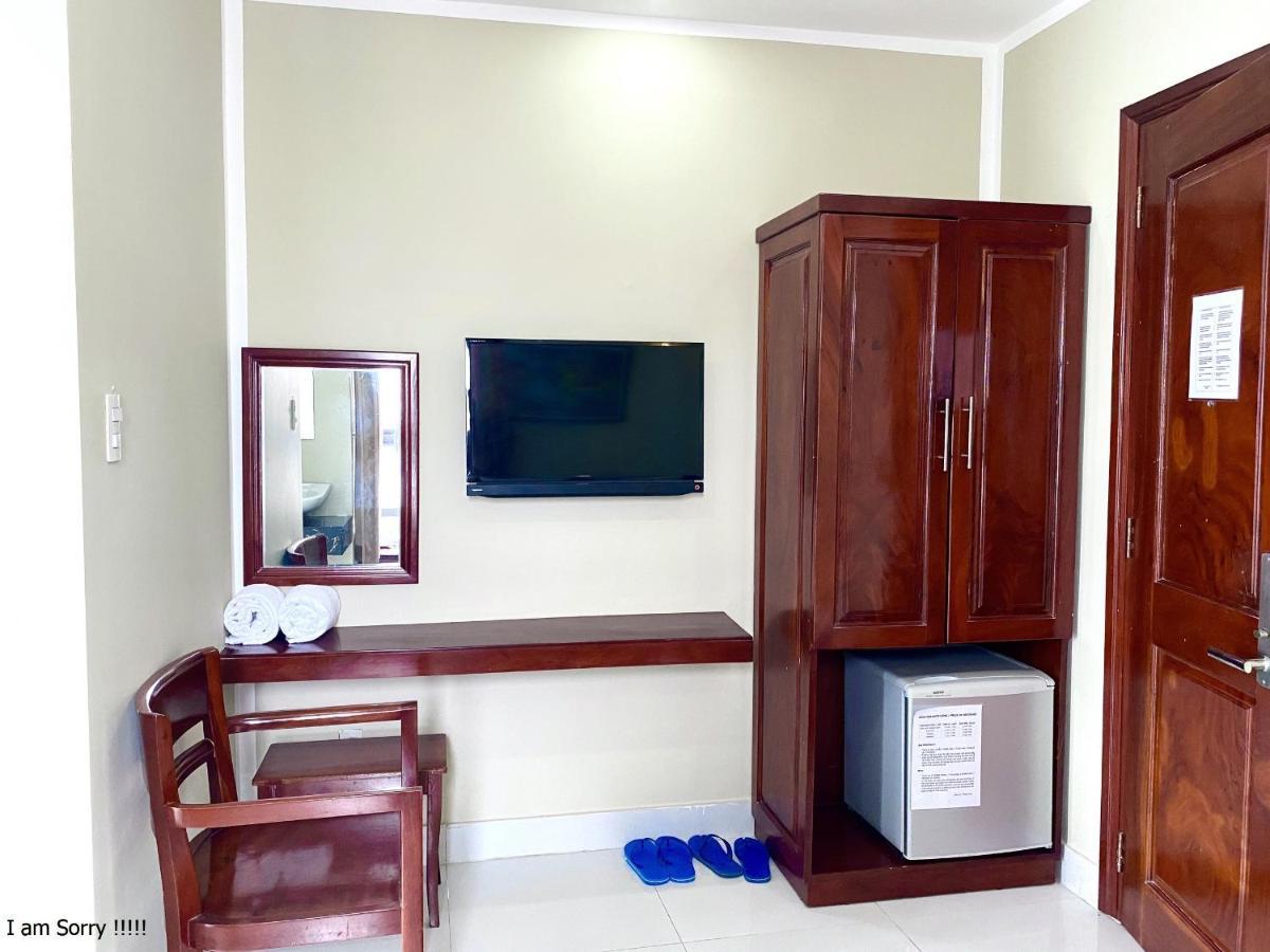 Hotel Mi Linh *