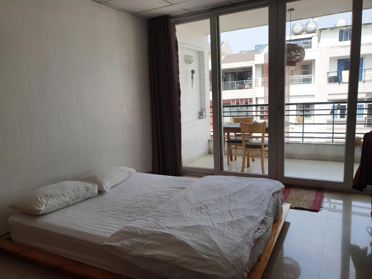Khách sạn hẻo lánh Du 1 *