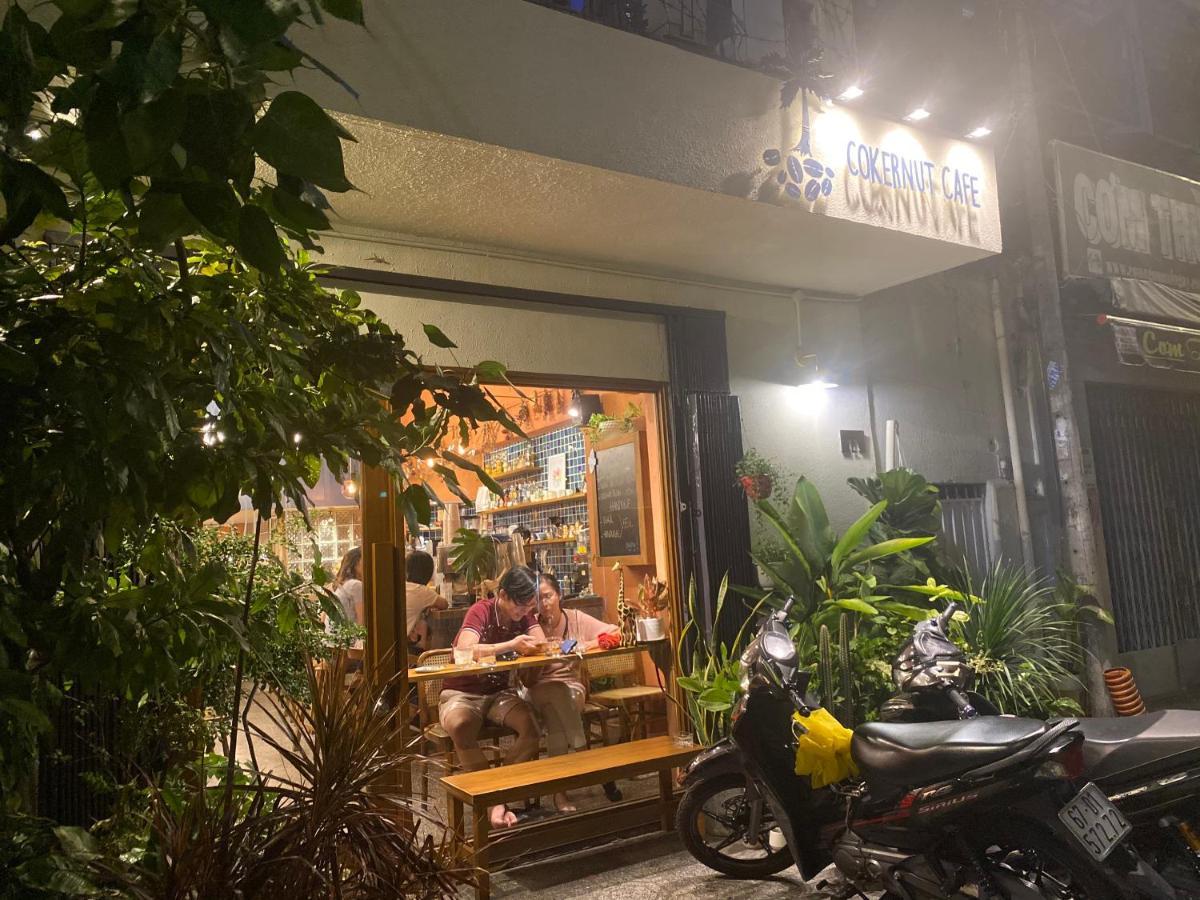 Full House Retreat - The Water Front Aparthotel 3*