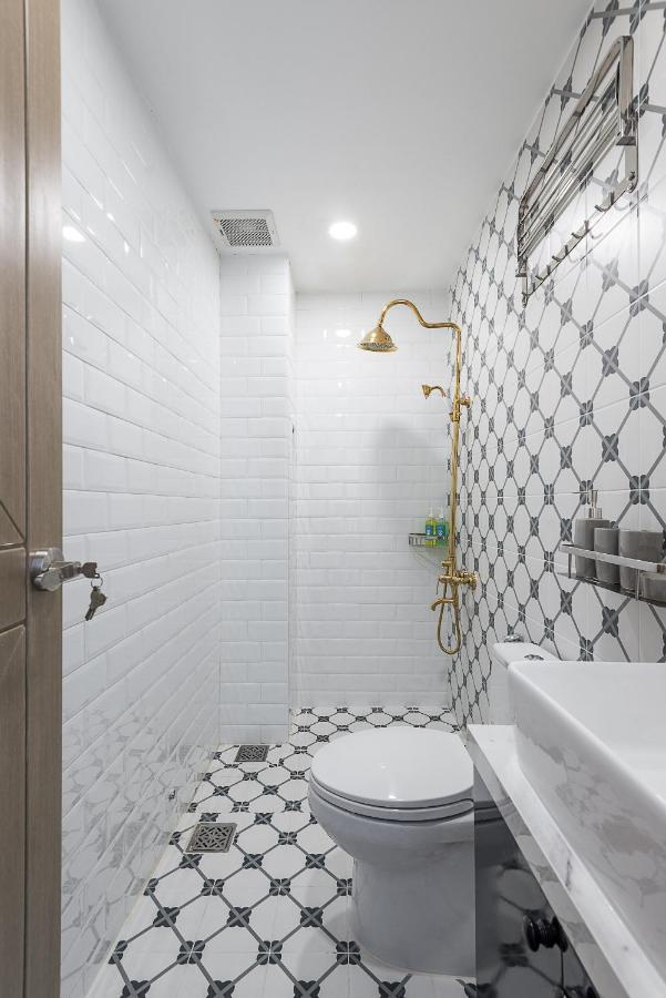 Cozrum Homes - Mango's