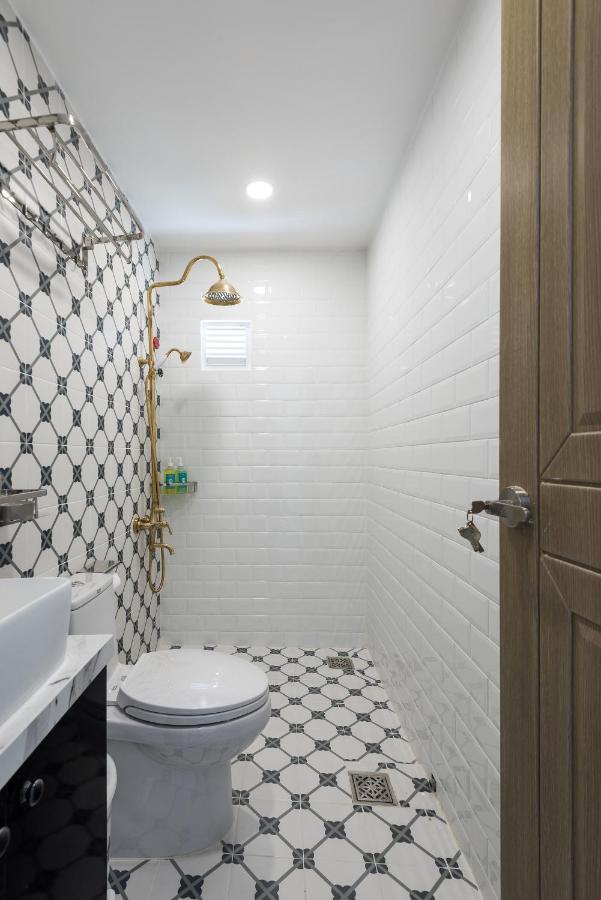 Cozrum Homes - Mango's Apartment