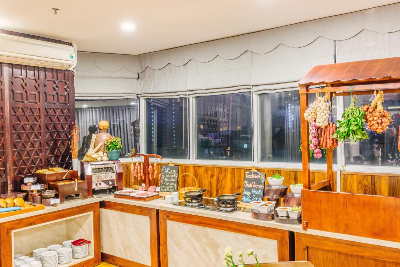 Hotel A25 - 29 Le Thi Hong Gam 3*