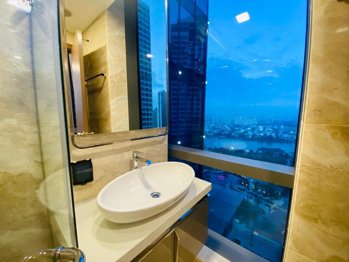 Khách sạn hẻo lánh Landmark 81 Luxury Condotel TP. Hồ Chí Minh