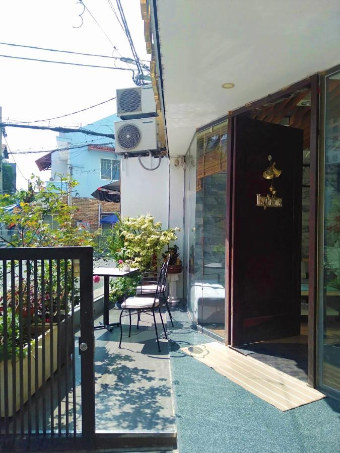 Full House Retreat - The Water Front Ho Chi Minh City