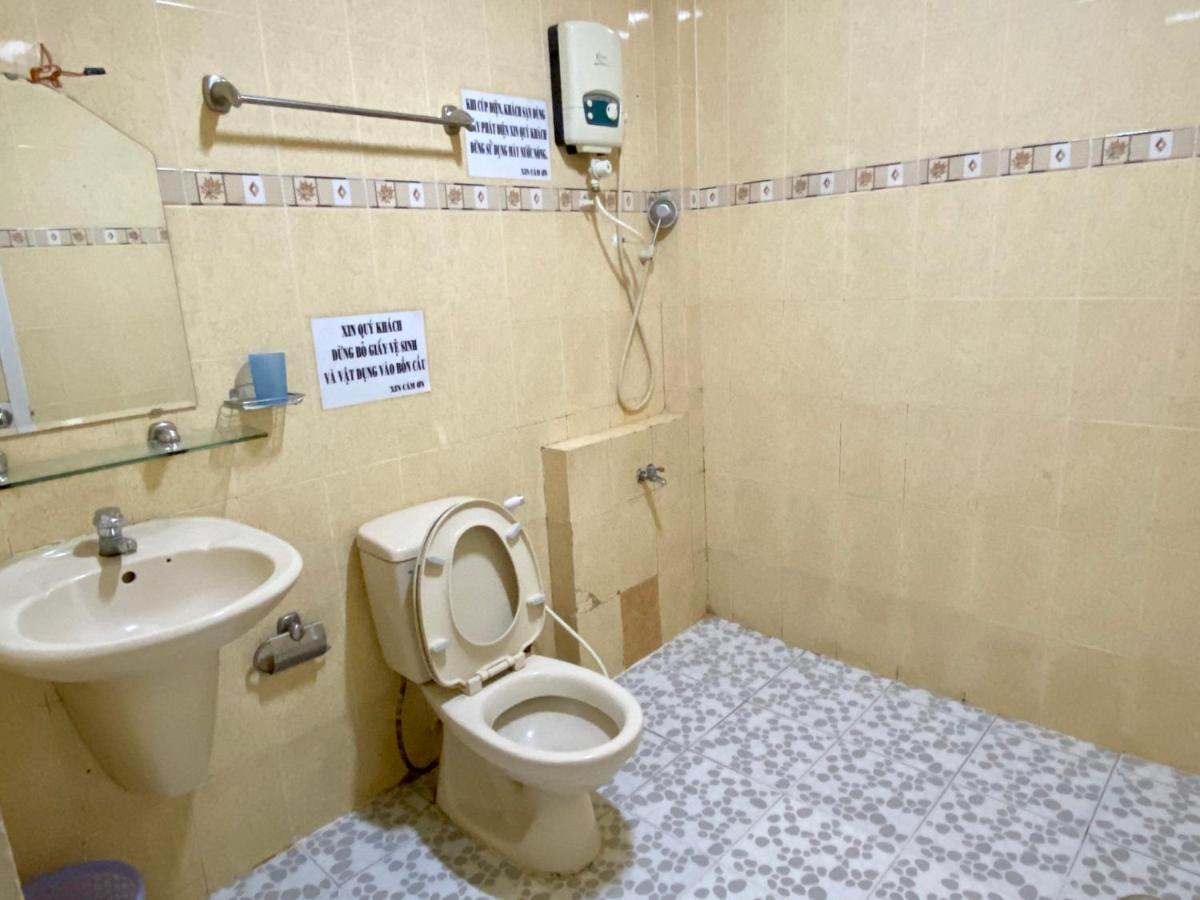 Hotel Ngoc Trinh Ho Chi Minh City