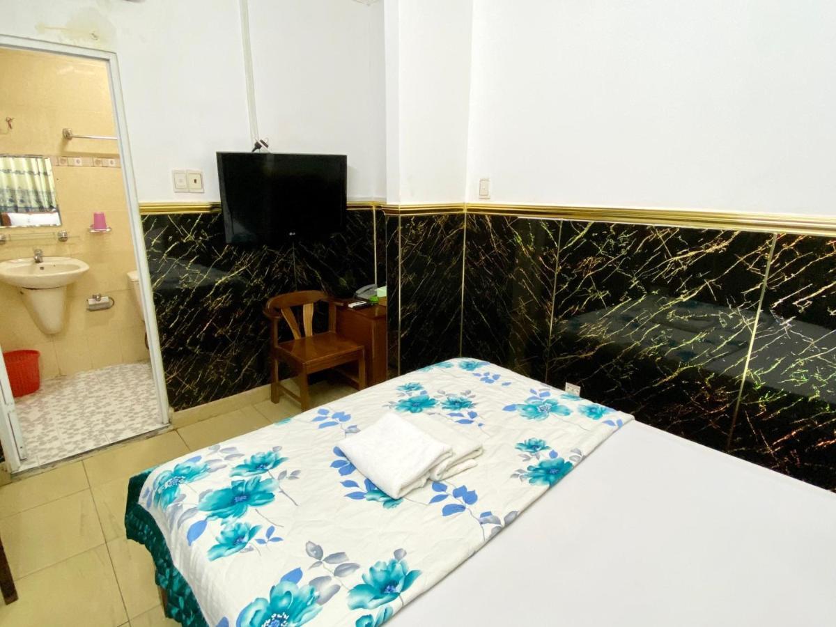 Ngoc Trinh Hotel *
