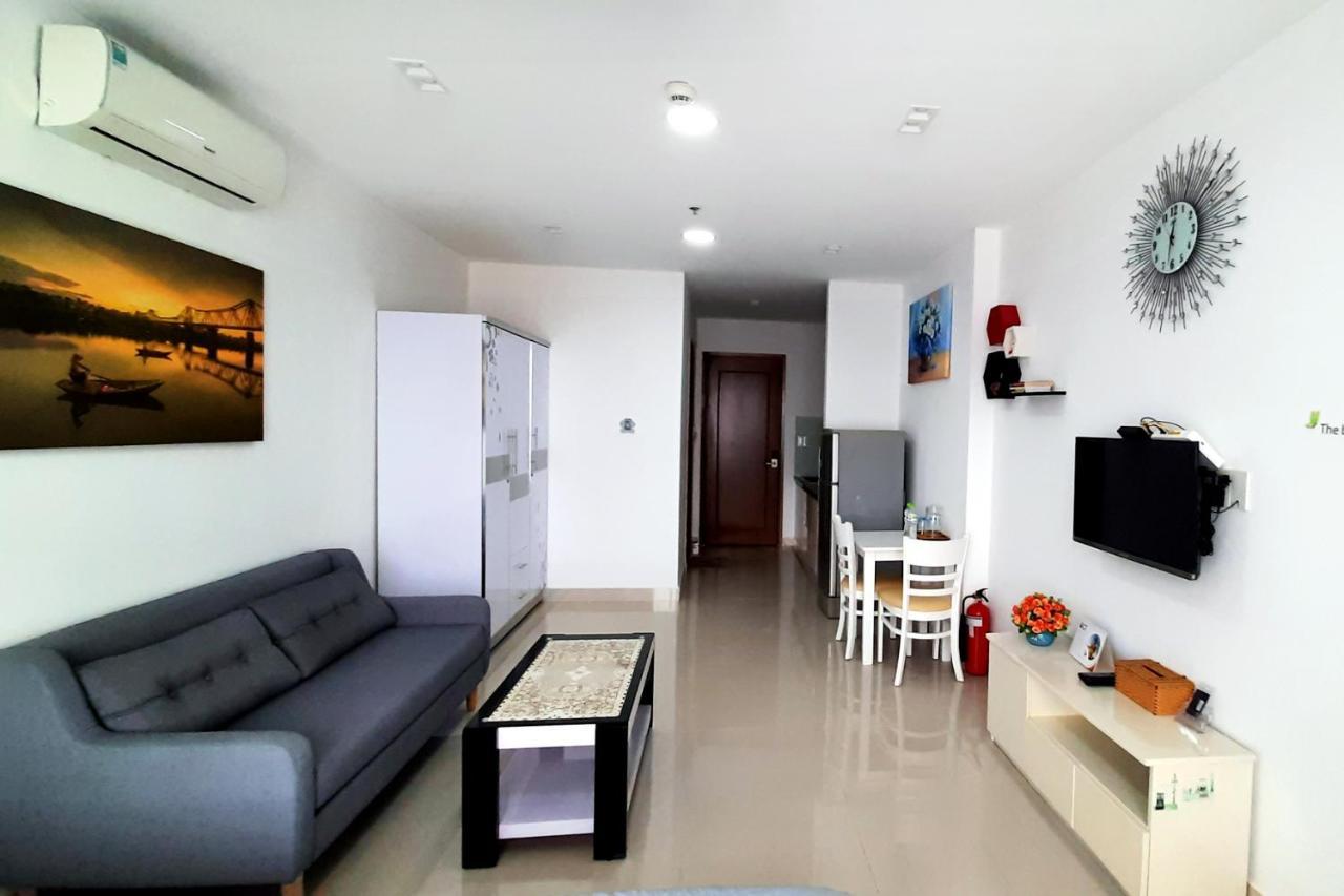 Apartment Jolie - 5b Pho Quang - Sky Center *
