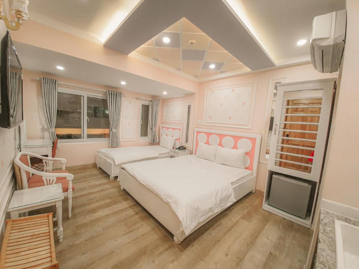 Wonder Hotel