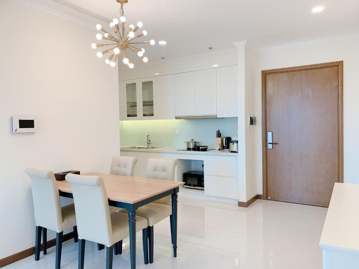 Landmark - Vinhomes Airbnb Apartment *