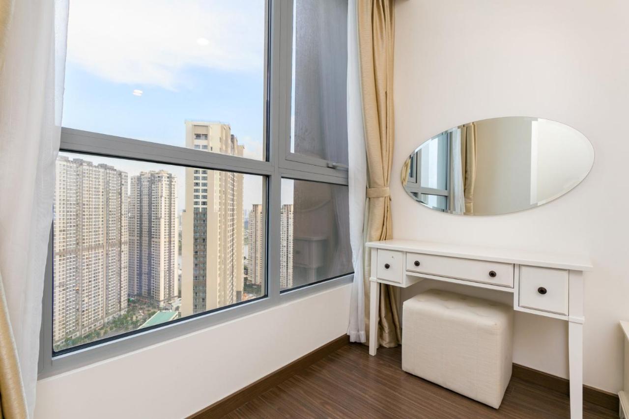 Landmark - Vinhomes Airbnb Apartment