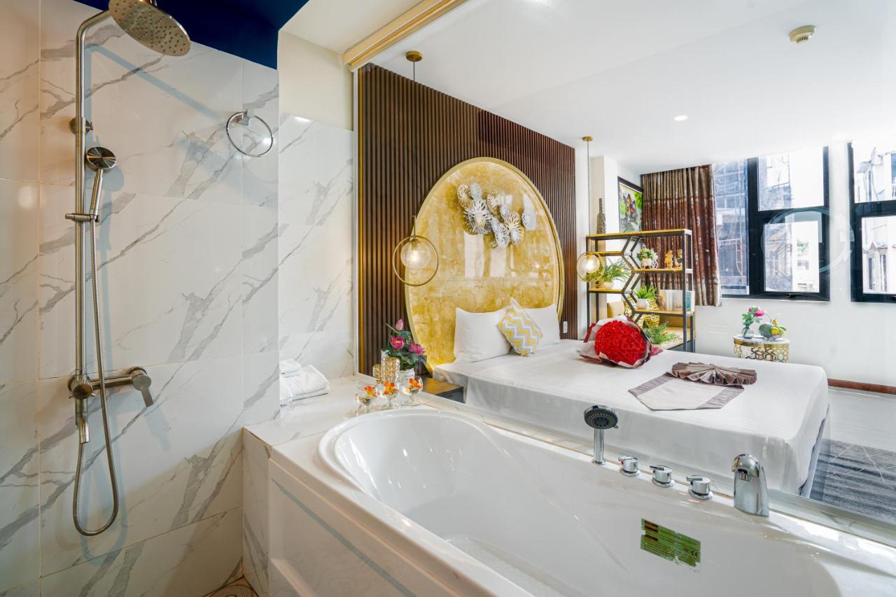 Apro House Saigon Center 3*