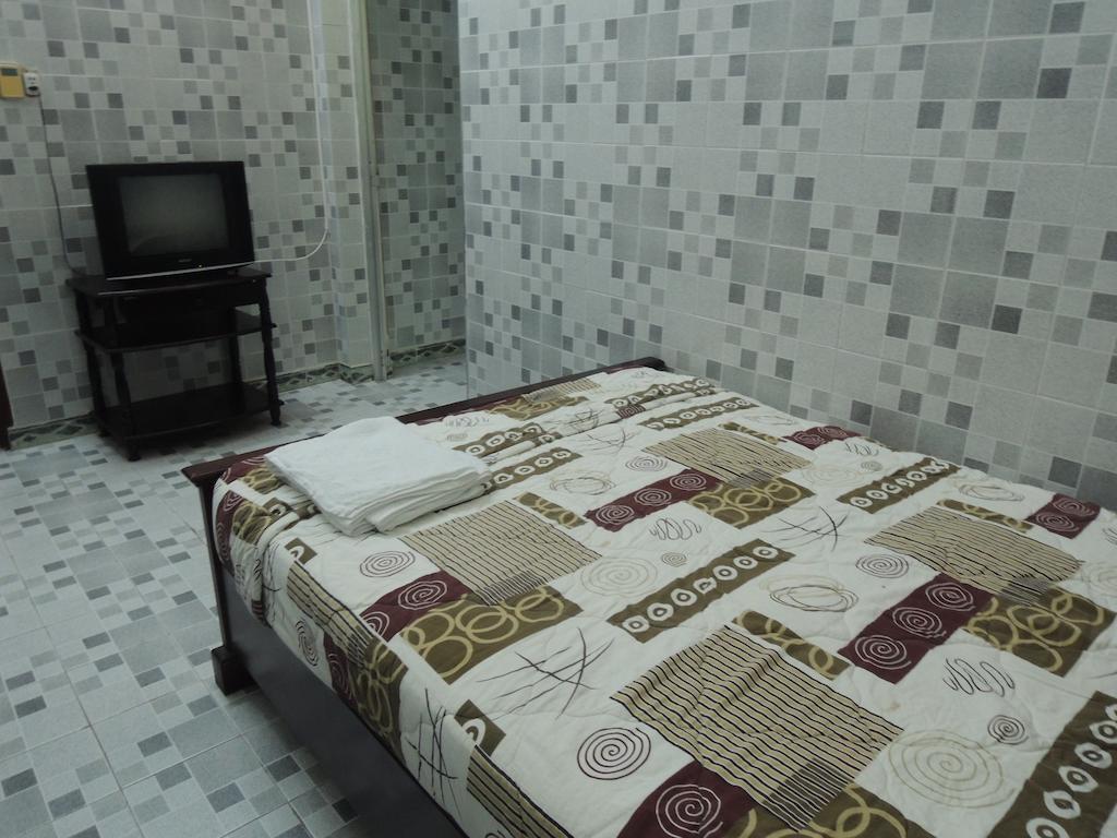 Hotel Tan Sinh Huong *