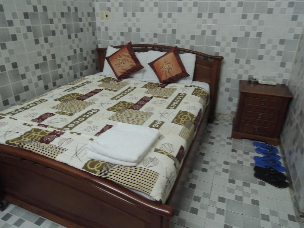Tan Sinh Huong Hotel