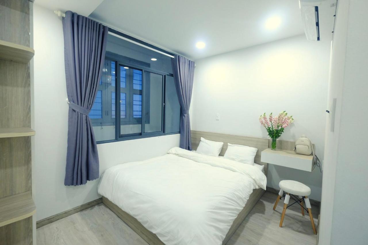 Dlux Saigon Hotel