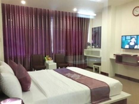 Luxury Hotel 2*