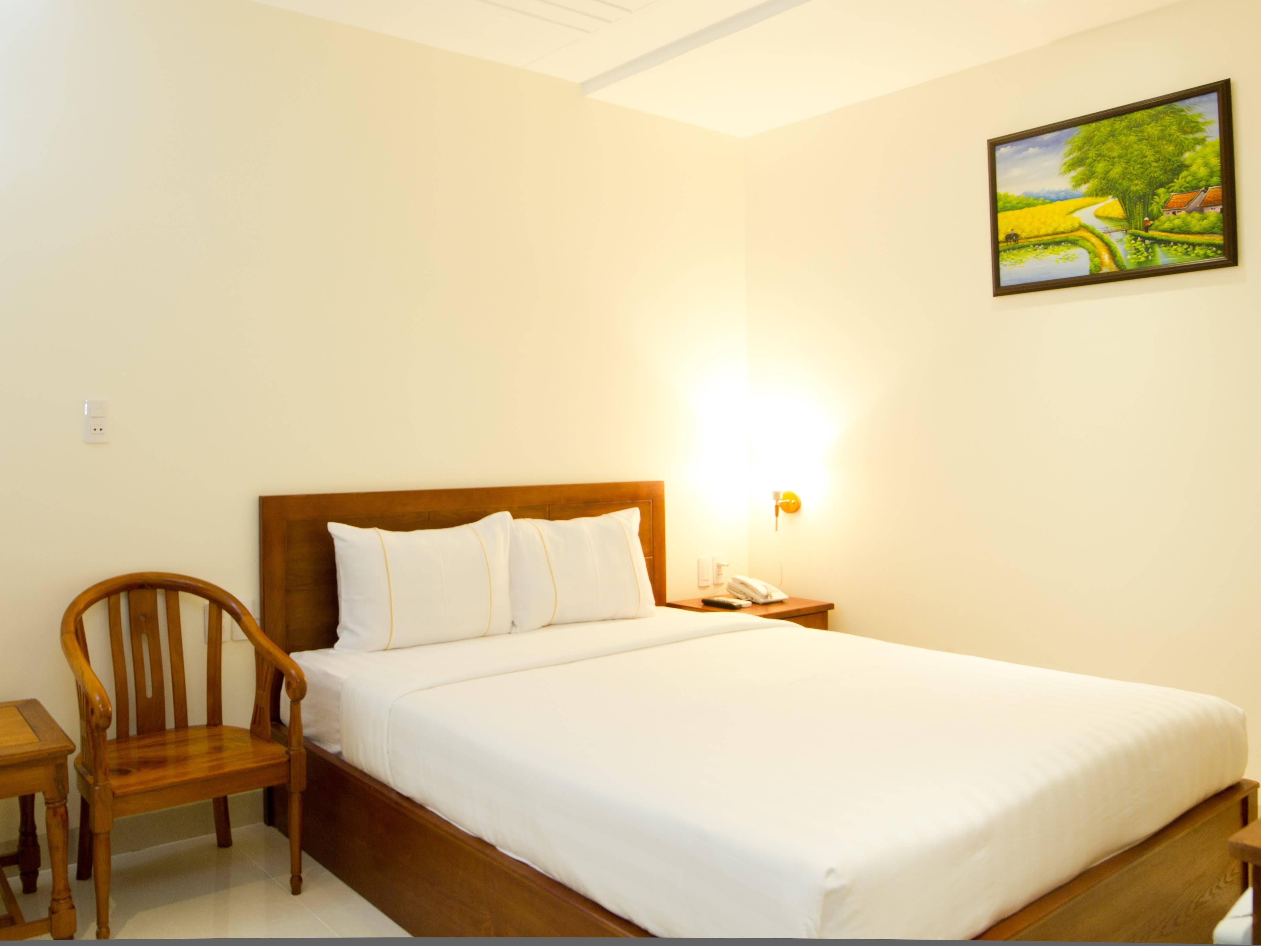 Dinh Phat Hotel