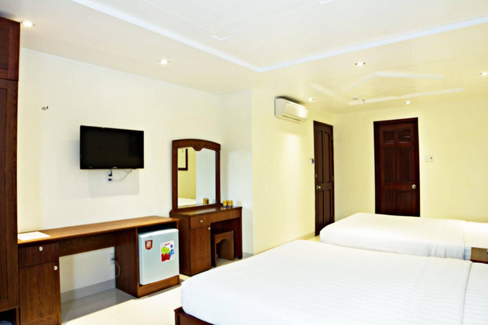 Hotel Dinh Phat 2*