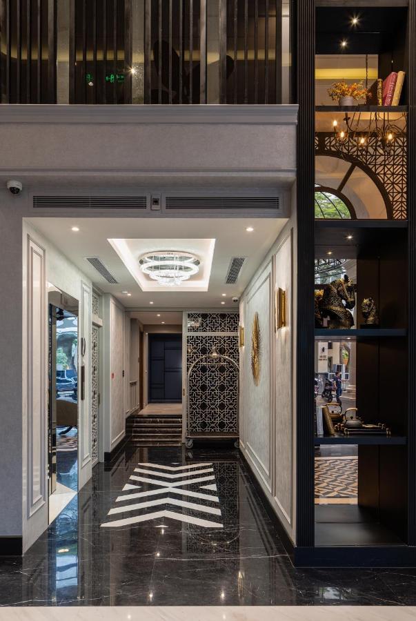 Aparthotel Charmaine's &