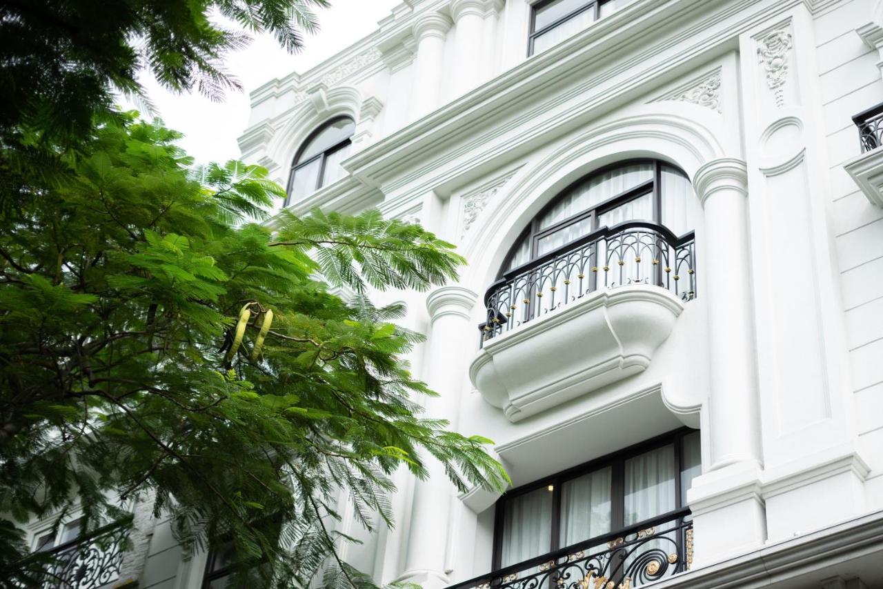 Aparthotel Charmaine's & 3*