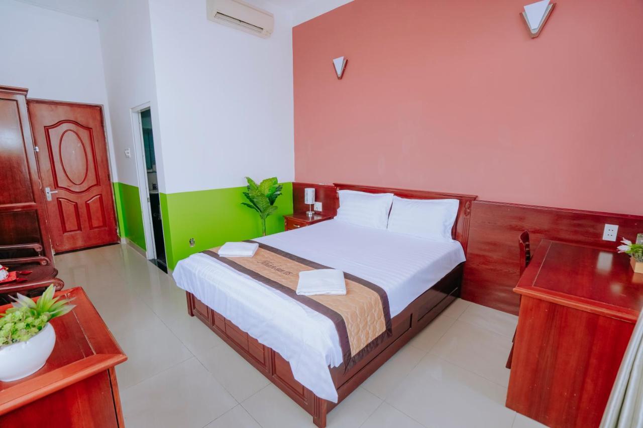 175 2* Ho Chi Minh City