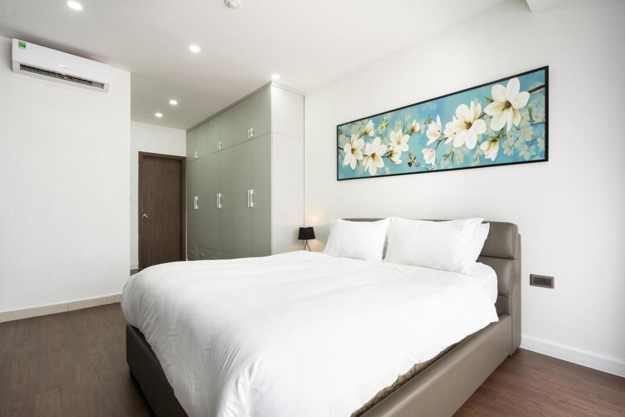 Saigon Royal 2 Bedrooms Amazing View For Over 30 Nights Apartment
