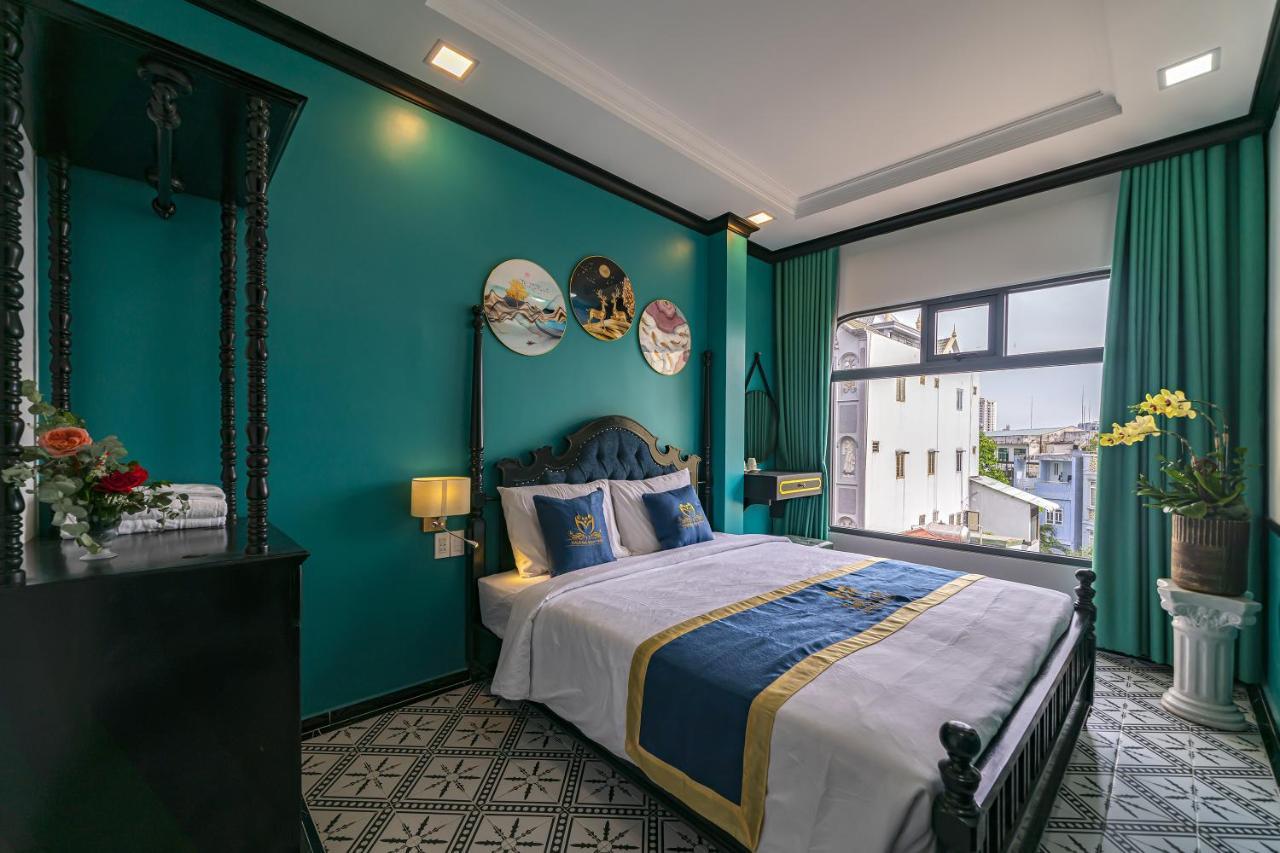 Vy Vy Airport Hotel