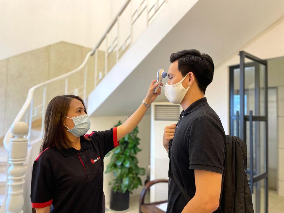 Reddoorz Near Nguyen Hue Walking Street 2 - Dorms Available Hotel