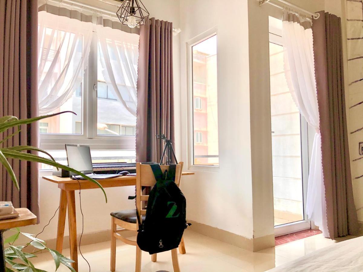 Du 1 Khách sạn hẻo lánh