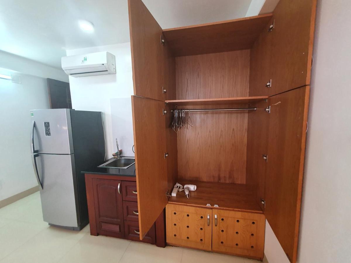 Khách sạn hẻo lánh Du 1 *