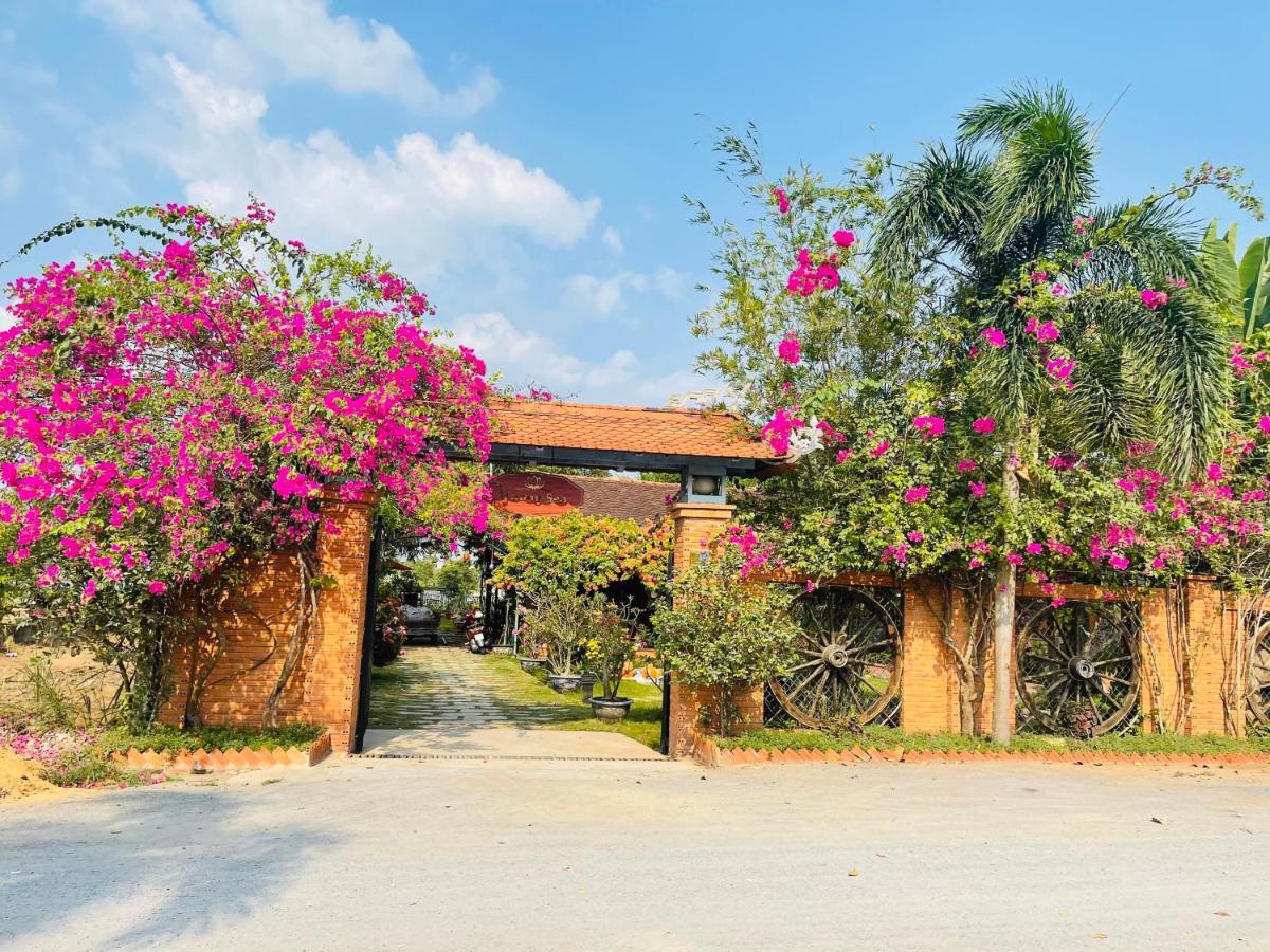 Hotel Khu Nghi Duong Huong Sen - Binh My, Cu Chi 3*