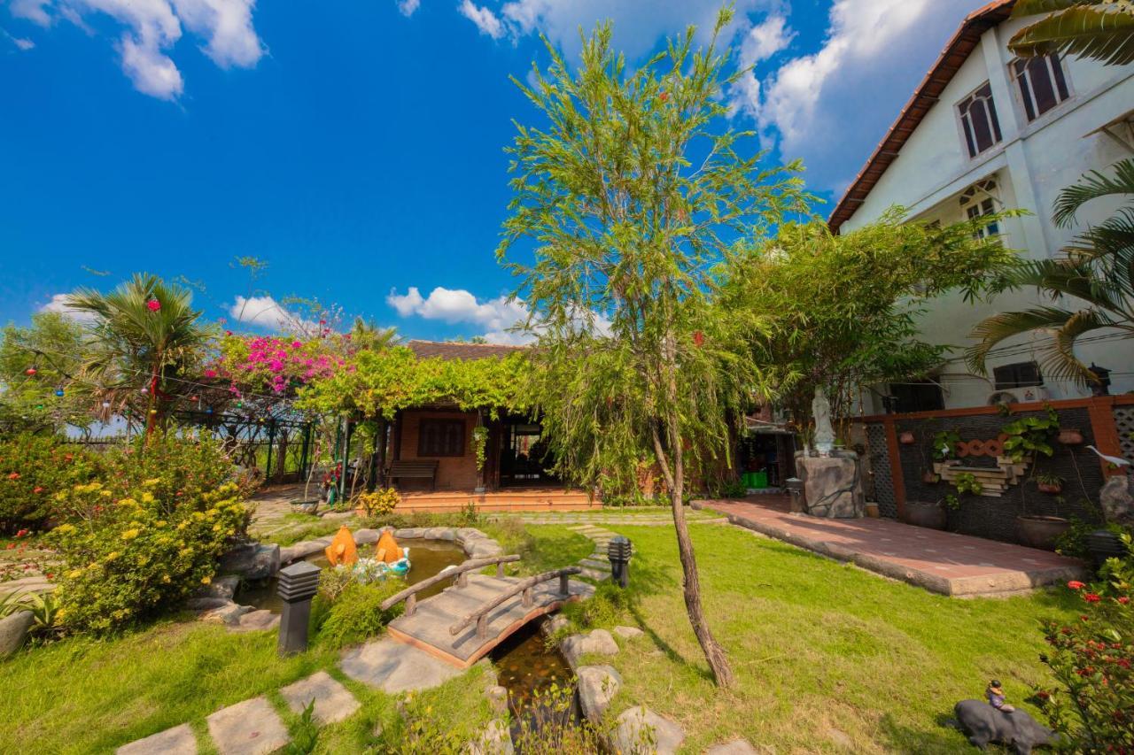 Khu Nghi Duong Huong Sen - Binh My, Cu Chi Hotel 3*