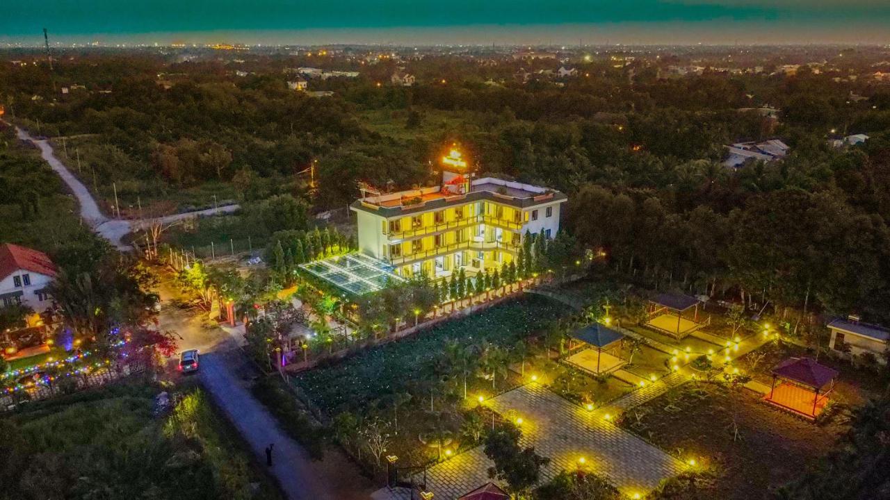 Hotel Khu Nghi Duong Huong Sen - Binh My, Cu Chi Ho Chi Minh City