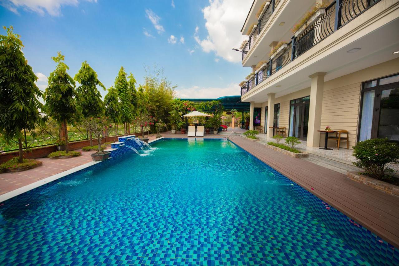 Hotel Khu Nghi Duong Huong Sen - Binh My, Cu Chi Ho Chi Minh City