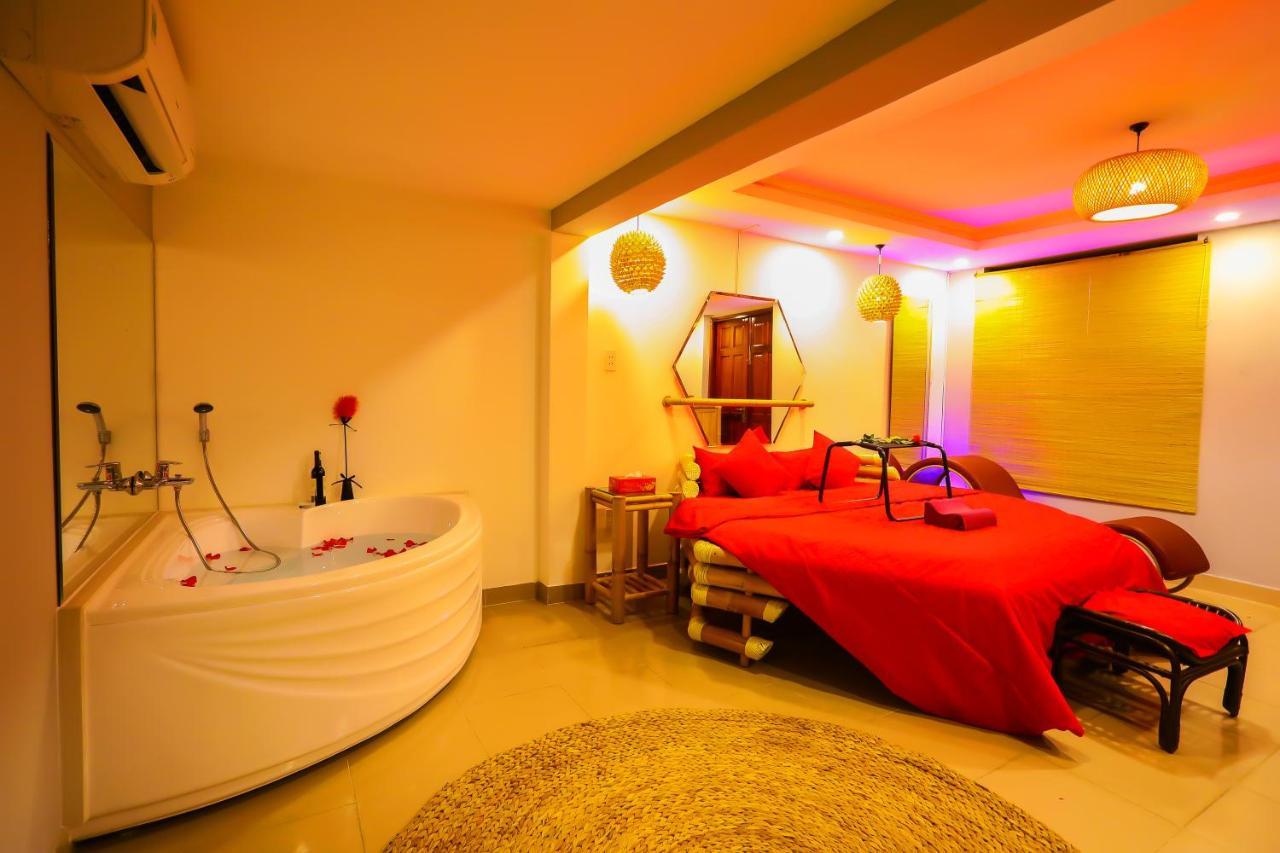Long Den Do Love hotel