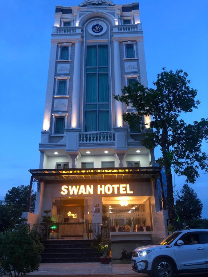 Swan 3*