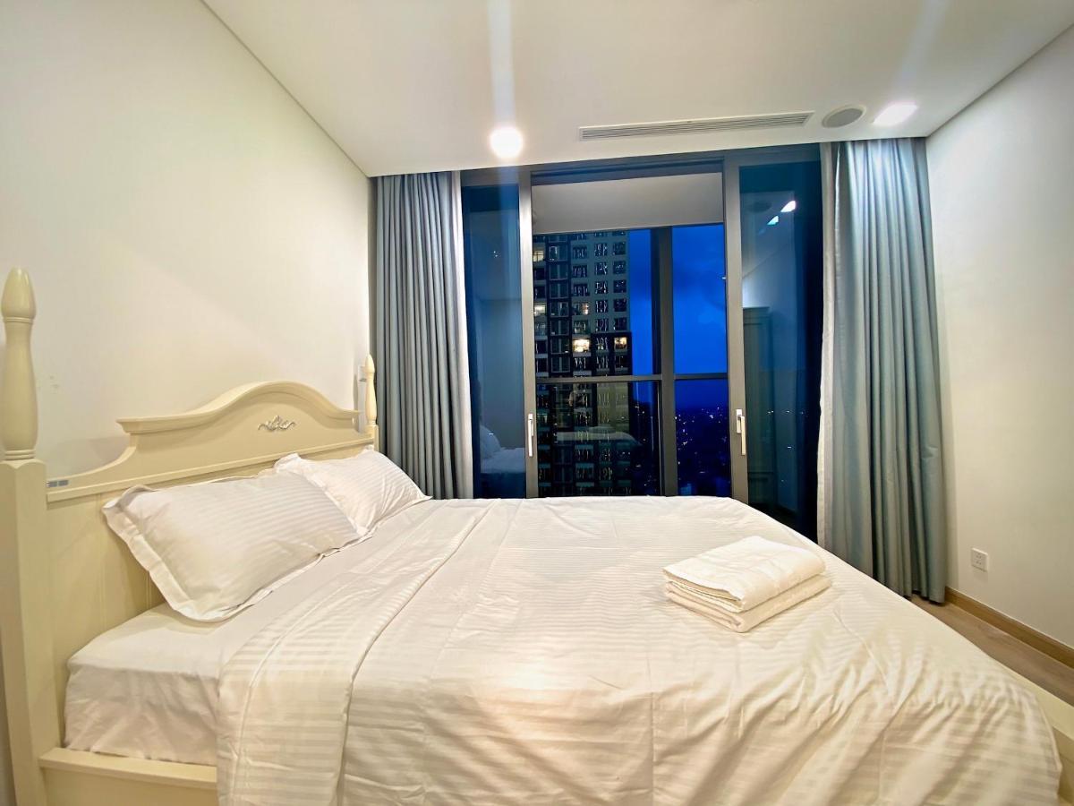 Vinhomes Landmark 81 Apartment *