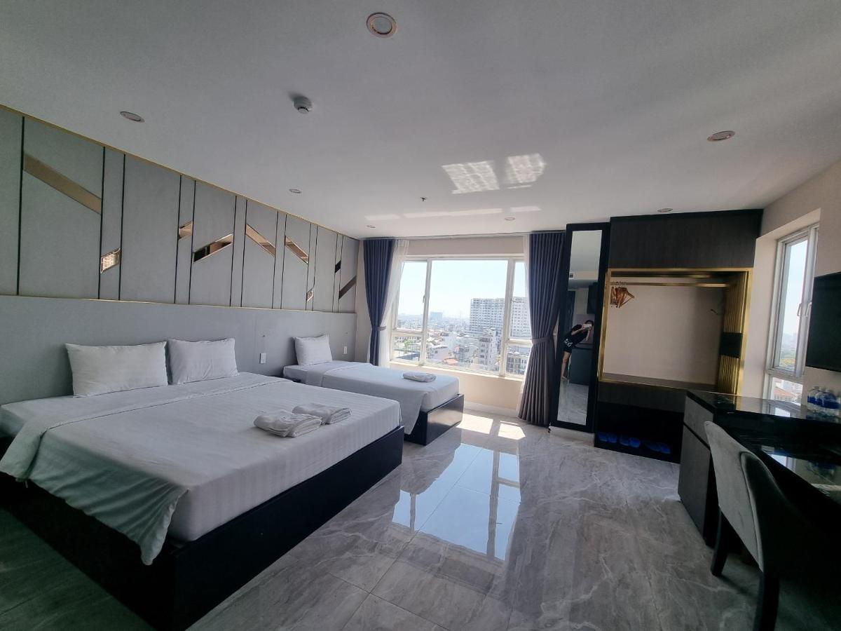 The Arrivals From Sunland 3*
