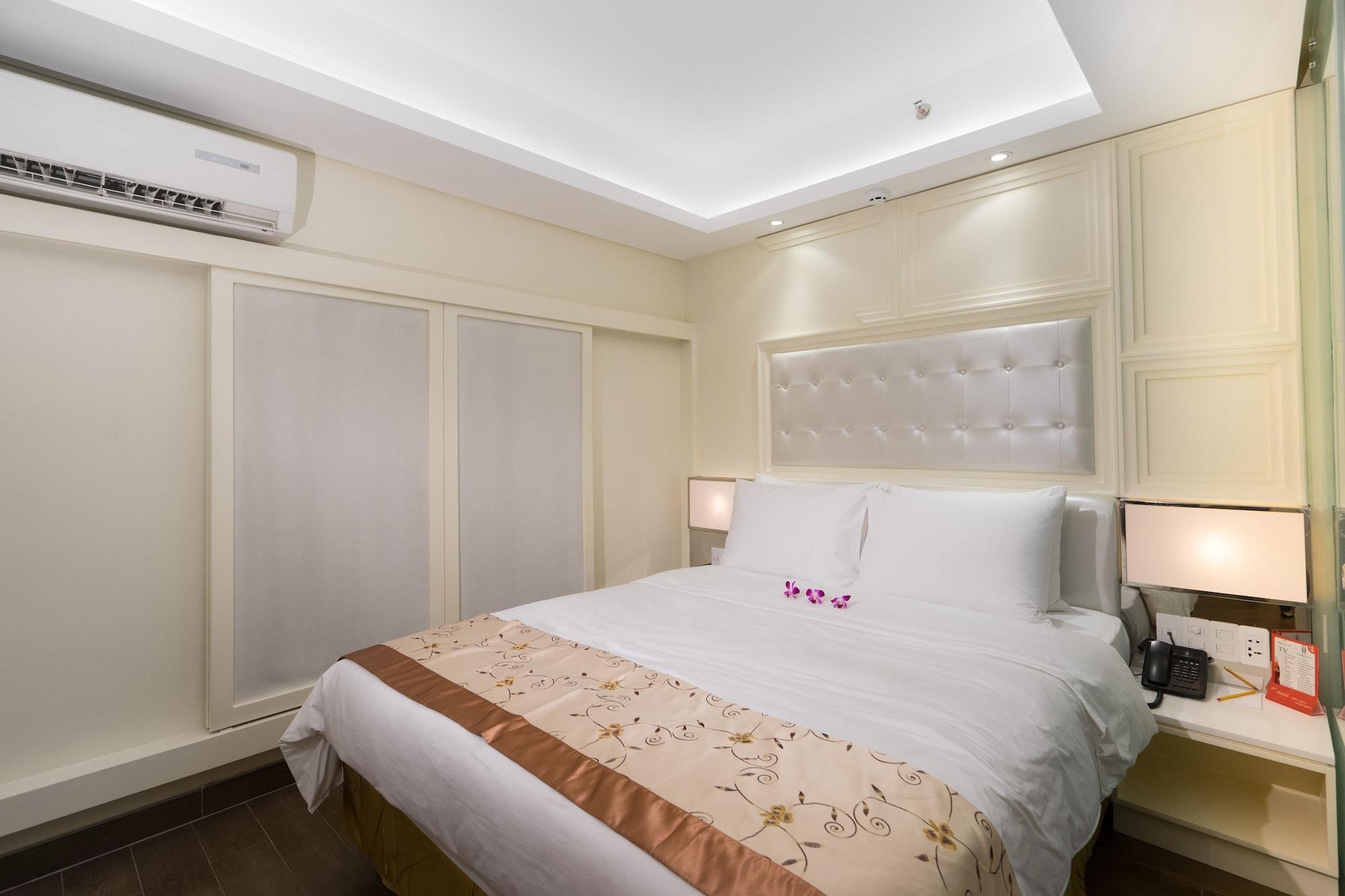 Hotel Empress