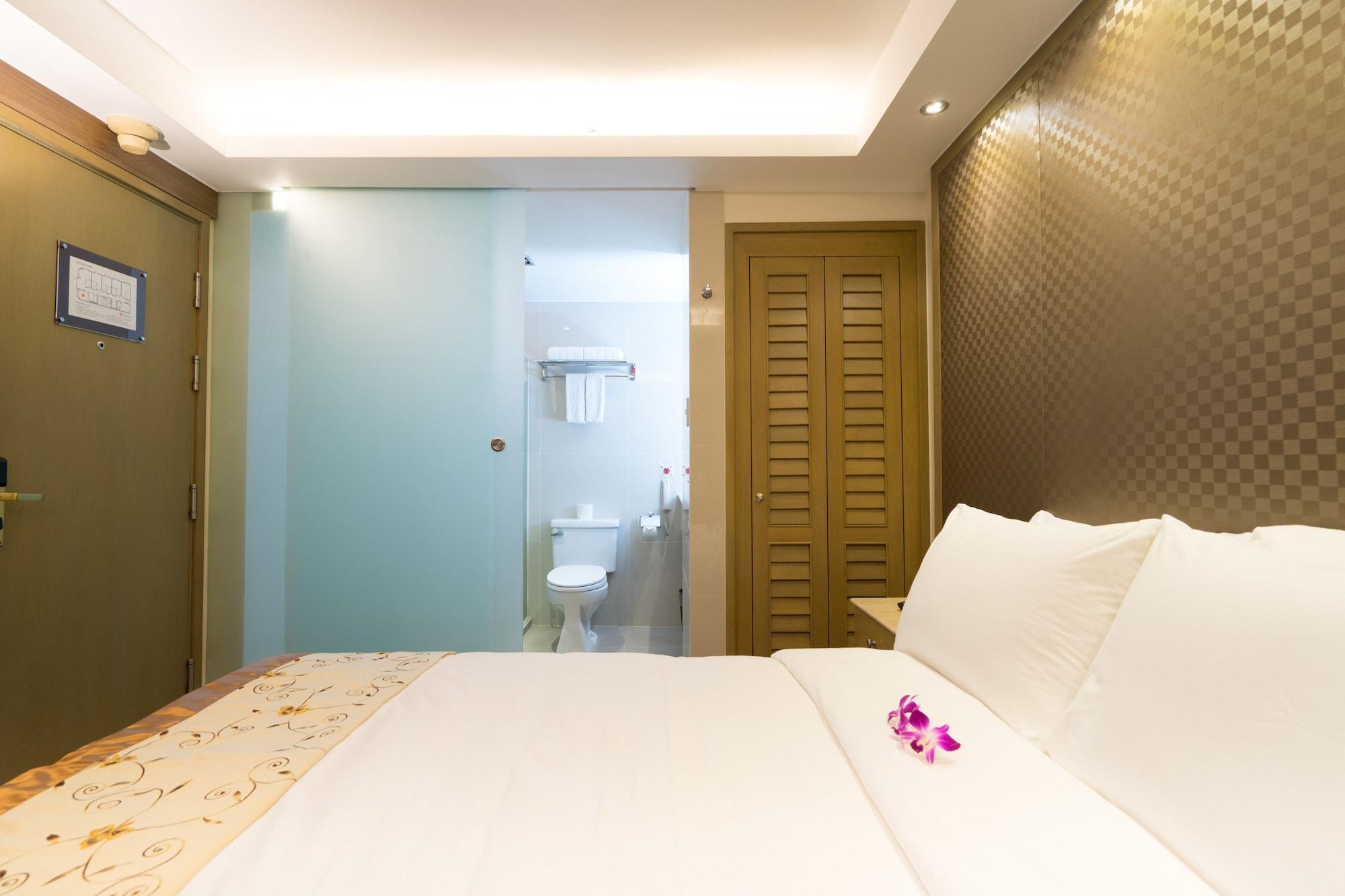 Hotel Empress 3*