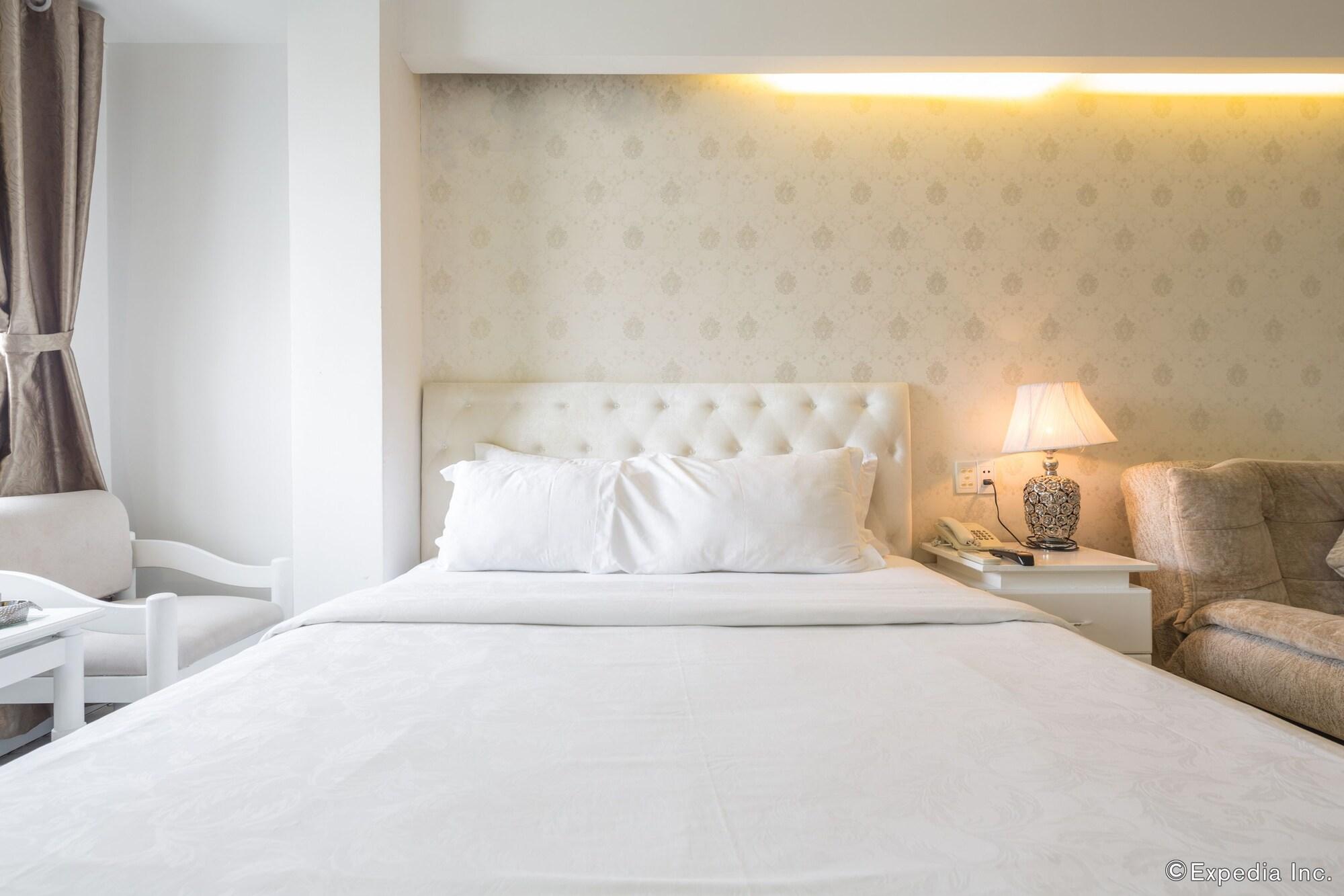 The White 8a Thai Lung 3* Ho Chi Minh City