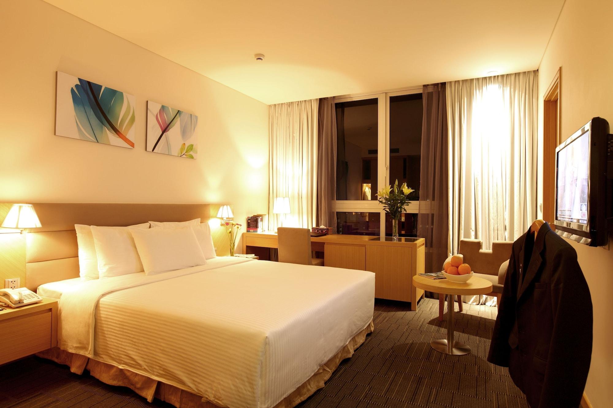 Liberty Saigon Centre Hotel 4*